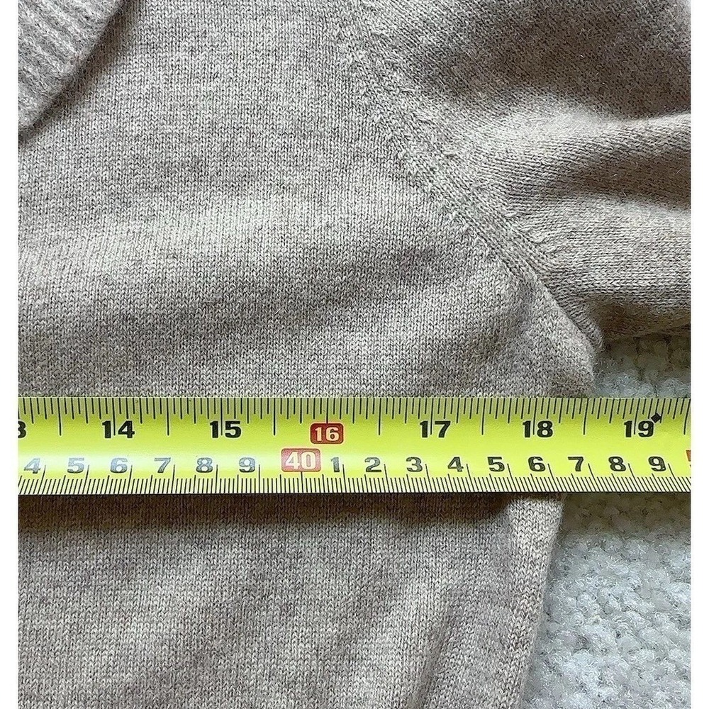 Jones New York 100% Cashmere V-Neck Ruffle 7/8 Sleeve Sweater M Sand/ Nude - Picture 7 of 7